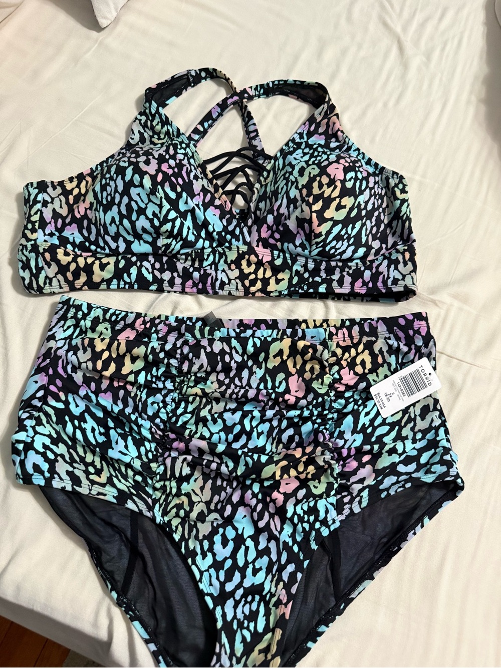 torrid Pastel Leopard Ruched Swim Bottoms in Black and Mint PLEASE READ 2 sizes